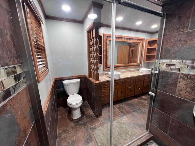 807 Arrah Avenue, Friona, TX 79035