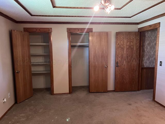 807 Arrah Avenue, Friona, TX 79035