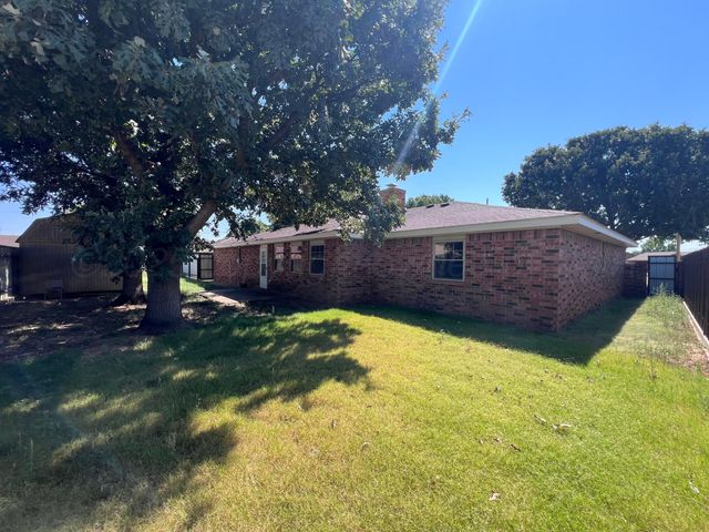 807 Arrah Avenue, Friona, TX 79035