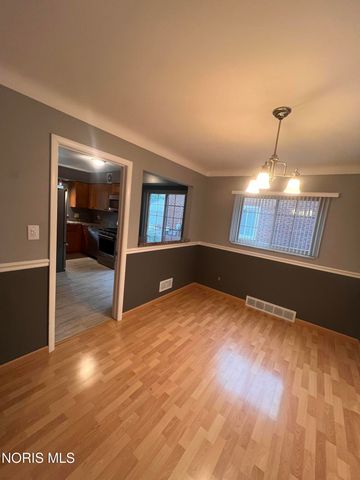 2539 Castleton Avenue, Toledo, OH 43613