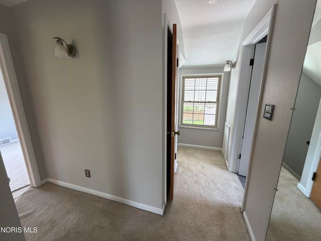 2539 Castleton Avenue, Toledo, OH 43613