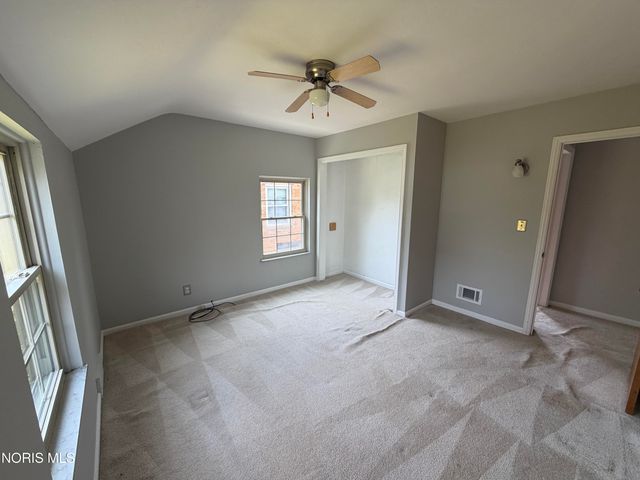 2539 Castleton Avenue, Toledo, OH 43613