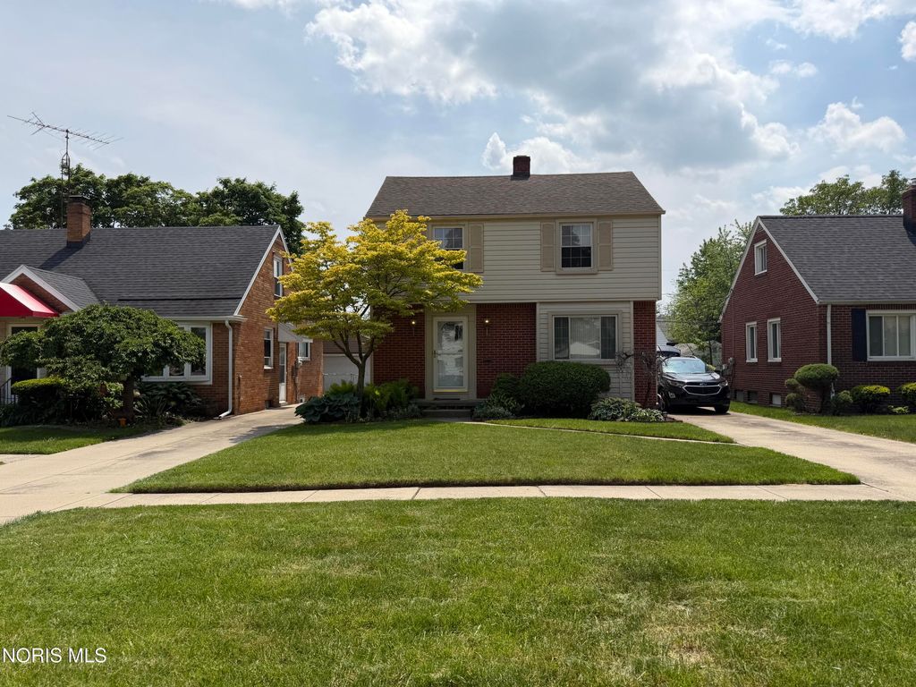 2539 Castleton Avenue, Toledo, OH 43613