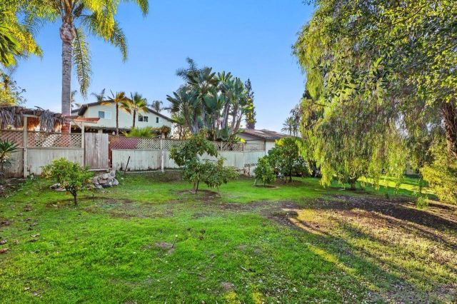 2006 Catalina Ave, Vista, CA 92084