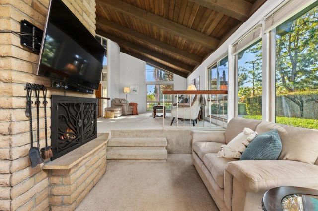 2006 Catalina Ave, Vista, CA 92084