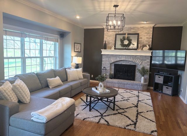 N552 W Weaver Circle, Geneva, IL 60134