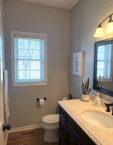 N552 W Weaver Circle, Geneva, IL 60134