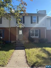 14 Dandridge Drive, Newark, NJ 07108