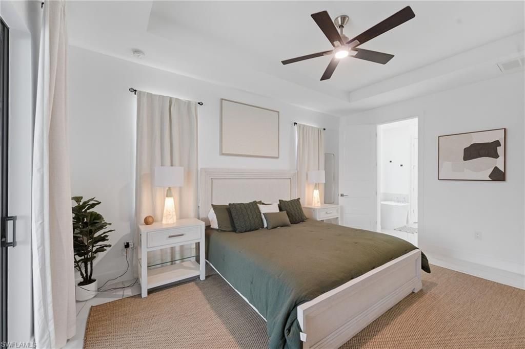 Image 15 of property listing at 2530 SW 4th PL, Cape Coral, FL 33914