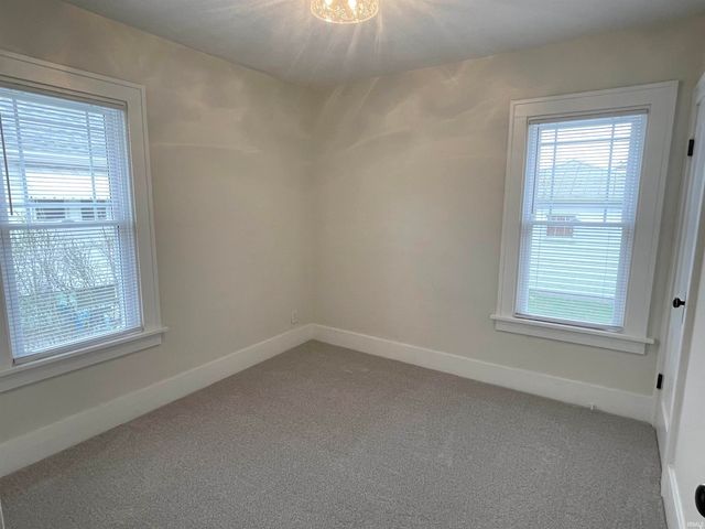 118 W 12Th Street, Mishawaka, IN 46544