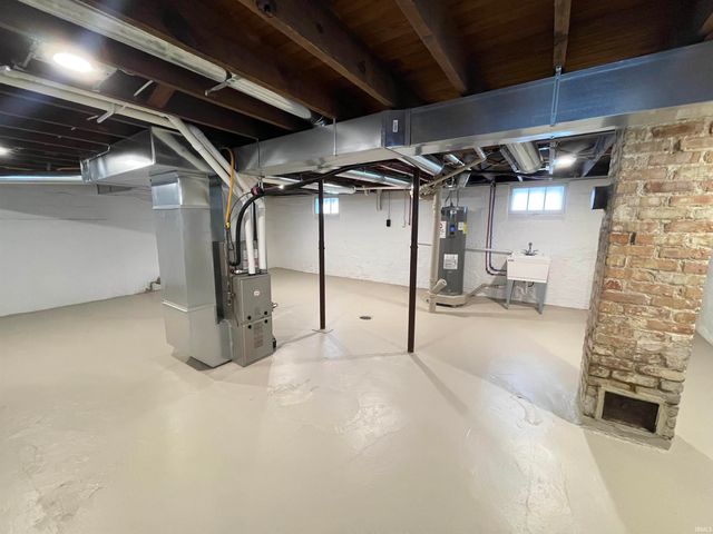 118 W 12Th Street, Mishawaka, IN 46544