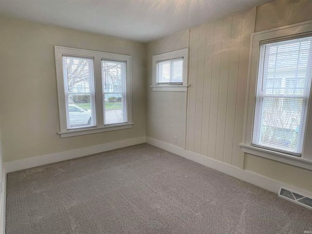 118 W 12Th Street, Mishawaka, IN 46544