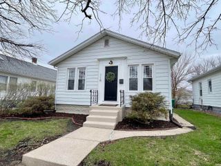 118 W 12Th Street, Mishawaka, IN 46544