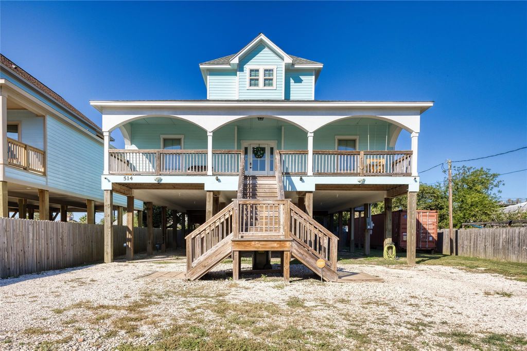 514 E Bayshore Drive, San Leon, TX 77539