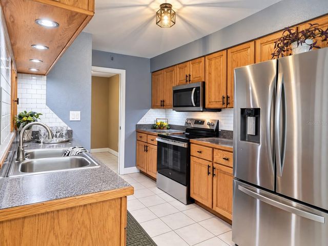 5838 GIBSON SHORES DRIVE, Lakeland, FL 33809