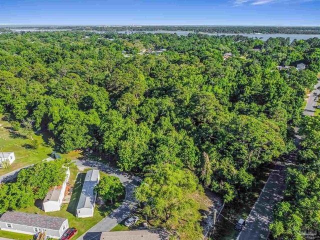 700 Wayne Ave, Pensacola, FL 32507