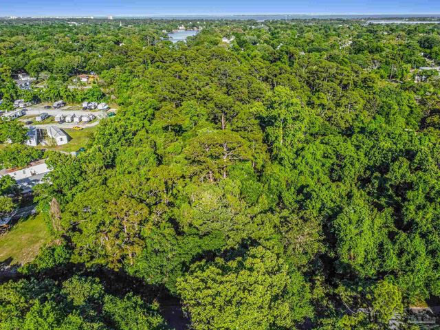 700 Wayne Ave, Pensacola, FL 32507