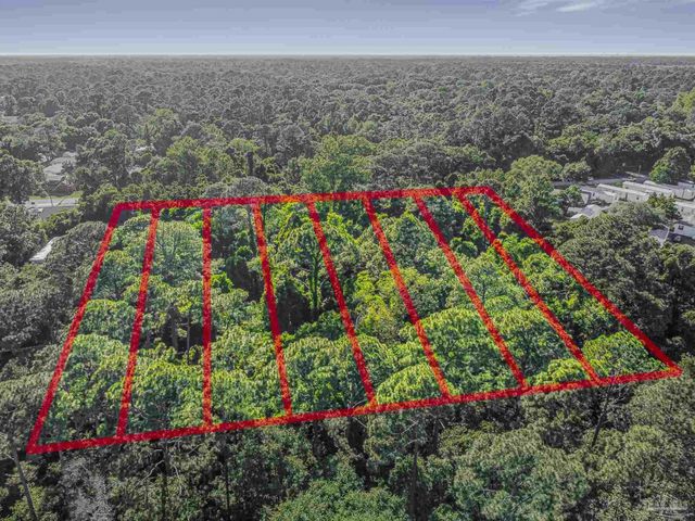 700 Wayne Ave, Pensacola, FL 32507