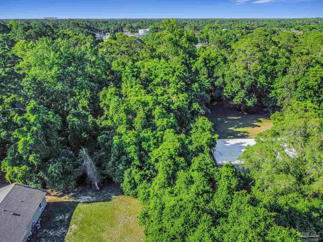 700 Wayne Ave, Pensacola, FL 32507