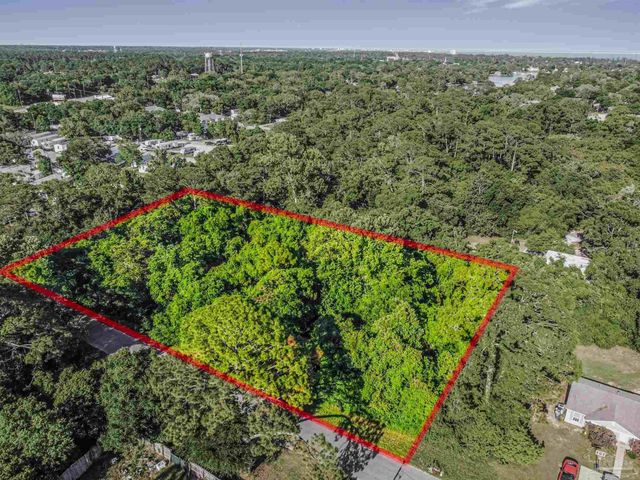 700 Wayne Ave, Pensacola, FL 32507