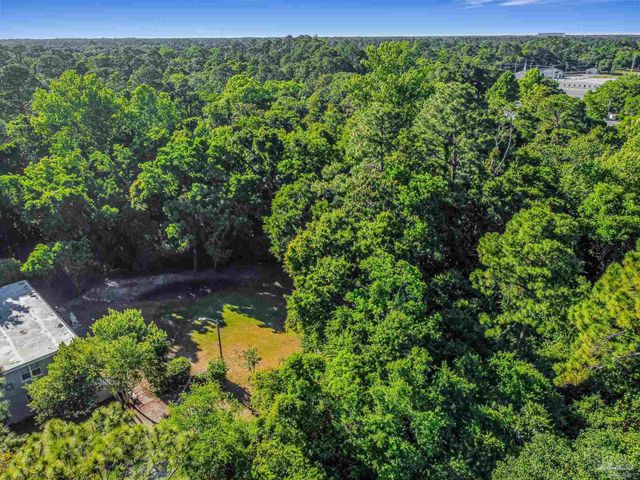 700 Wayne Ave, Pensacola, FL 32507