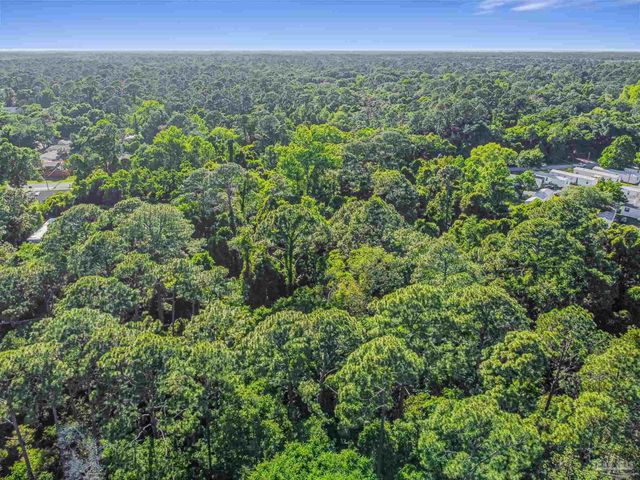 700 Wayne Ave, Pensacola, FL 32507