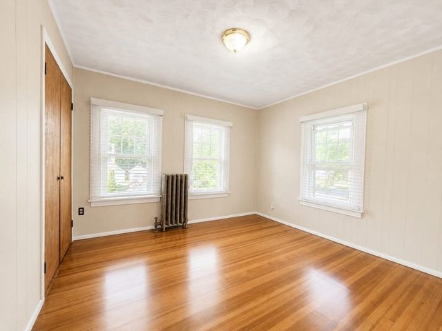 147 Belvidere St, Springfield, MA 01108
