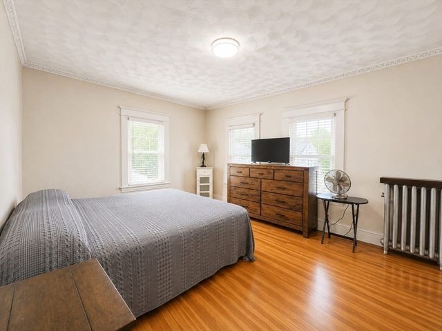 147 Belvidere St, Springfield, MA 01108