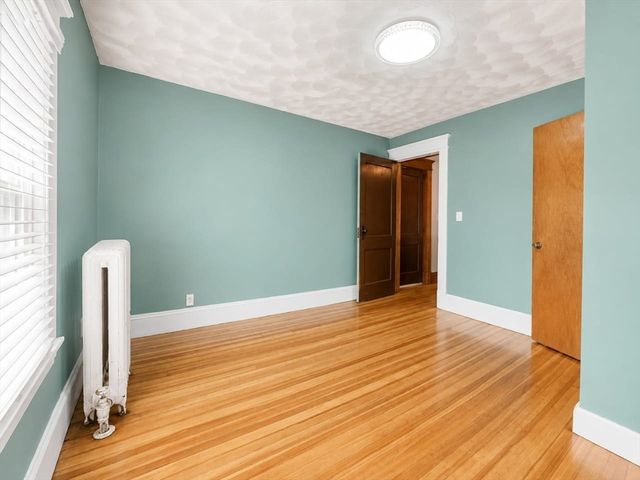147 Belvidere St, Springfield, MA 01108