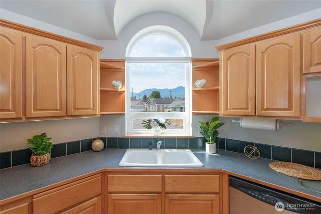 1623 W Fifth Street, Port Angeles, WA 98363