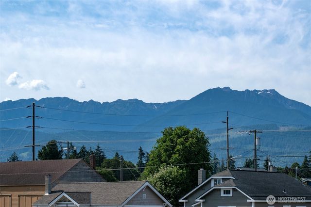1623 W Fifth Street, Port Angeles, WA 98363
