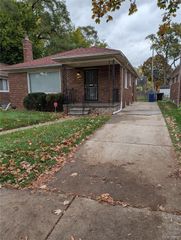 18210 Lesure Street, Detroit, MI 48235