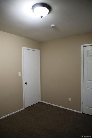 15905 Westbrook Street, Detroit, MI 48223