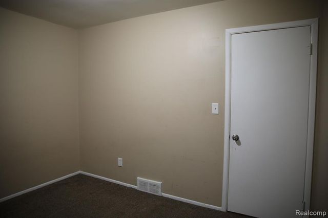 15905 Westbrook Street, Detroit, MI 48223