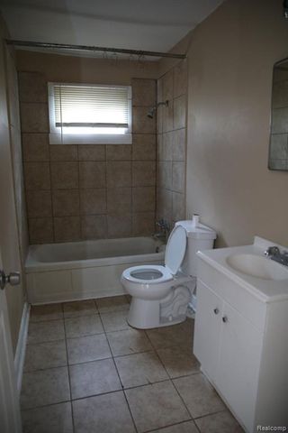 15905 Westbrook Street, Detroit, MI 48223