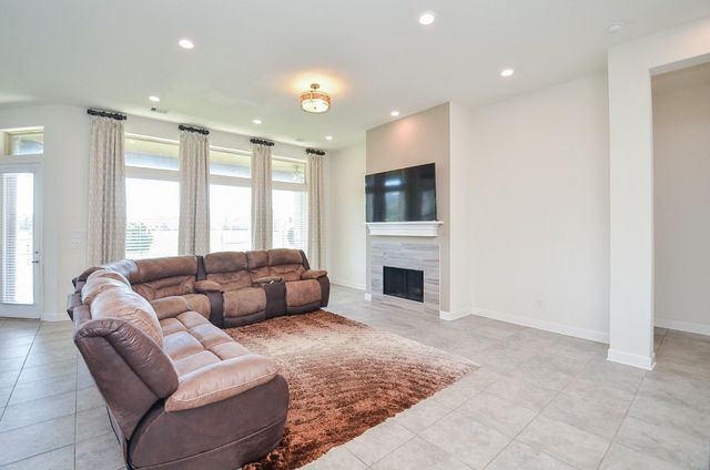 10714 Winding Green Drive, Humble, TX 77338