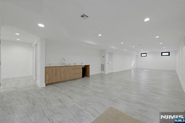 260 Virginia Court, Paramus, NJ 07652