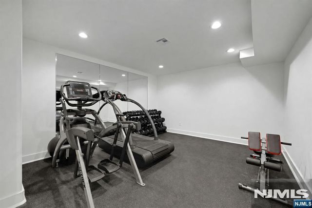 260 Virginia Court, Paramus, NJ 07652