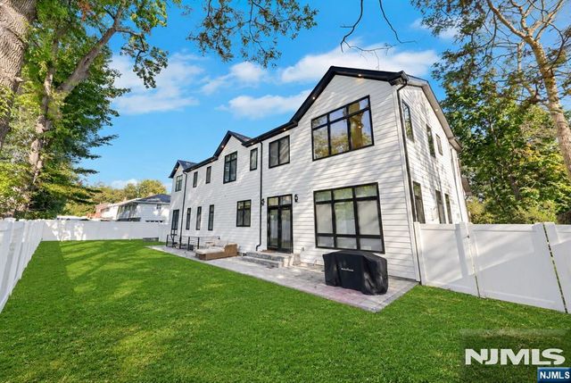 260 Virginia Court, Paramus, NJ 07652
