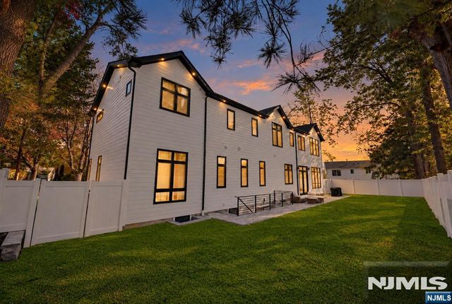 260 Virginia Court, Paramus, NJ 07652