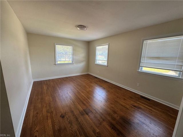 62 Cline DR, Hampton, VA 23666
