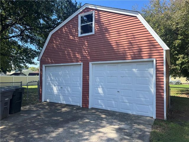 62 Cline DR, Hampton, VA 23666