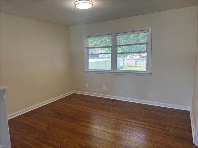 62 Cline DR, Hampton, VA 23666