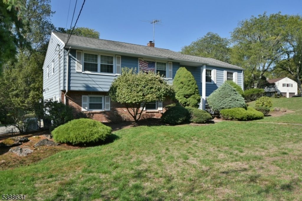 60 Brandon Ave, Wayne Twp., NJ 07470