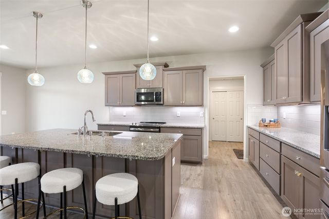 430 S Birch Street, Moses Lake, WA 98837