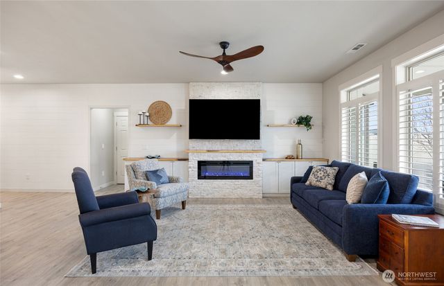 430 S Birch Street, Moses Lake, WA 98837