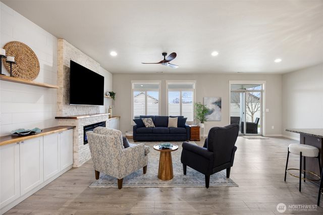 430 S Birch Street, Moses Lake, WA 98837