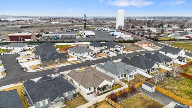 430 S Birch Street, Moses Lake, WA 98837