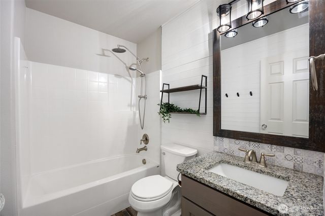 430 S Birch Street, Moses Lake, WA 98837