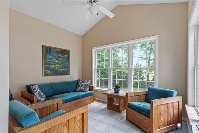 8733 Hughesland Rd, Mechanicsville, VA 23116